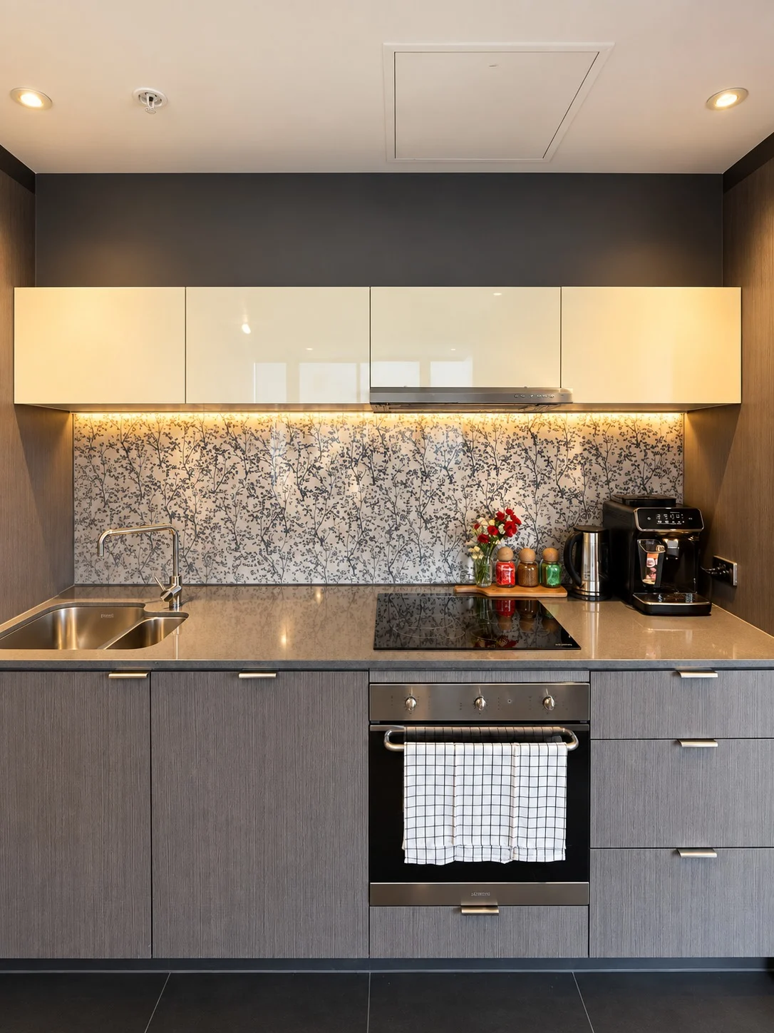 Kitchen and appliances